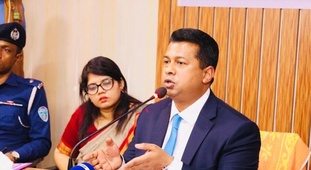 নতুন বাংলাদেশে সরকারি কর্মচারীরা জনগণের প্রত্যাশা পূরণে বদ্ধপরিকর: ডিসি জাহিদ