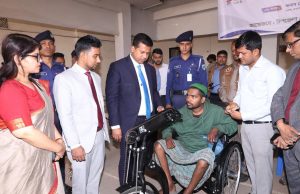 মানবিক ডিসি জাহিদের স্পর্শে বদলে গেল দুই প্রতিবন্ধীর জীবন